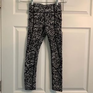 Lululemon Floral Crop Leggings Size 2